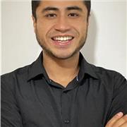 profesional en psicología que brinda apoyo escolar